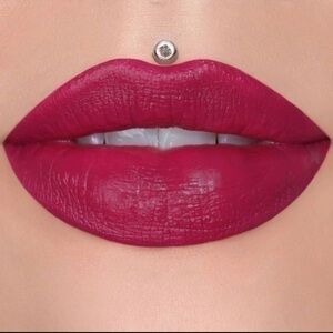 Jeffree Star MAJOR ATTITUDE velvet trap lipstick